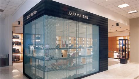 louis vuitton easton hours